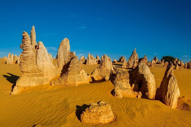 Read more about the article Sun-drenched landscape of Western Australia